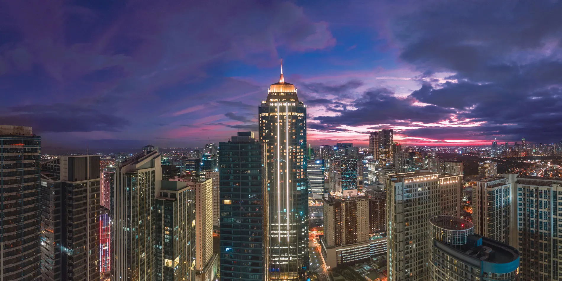 SOUTH-View-of-Grand-Hyatt-Manila_lighter