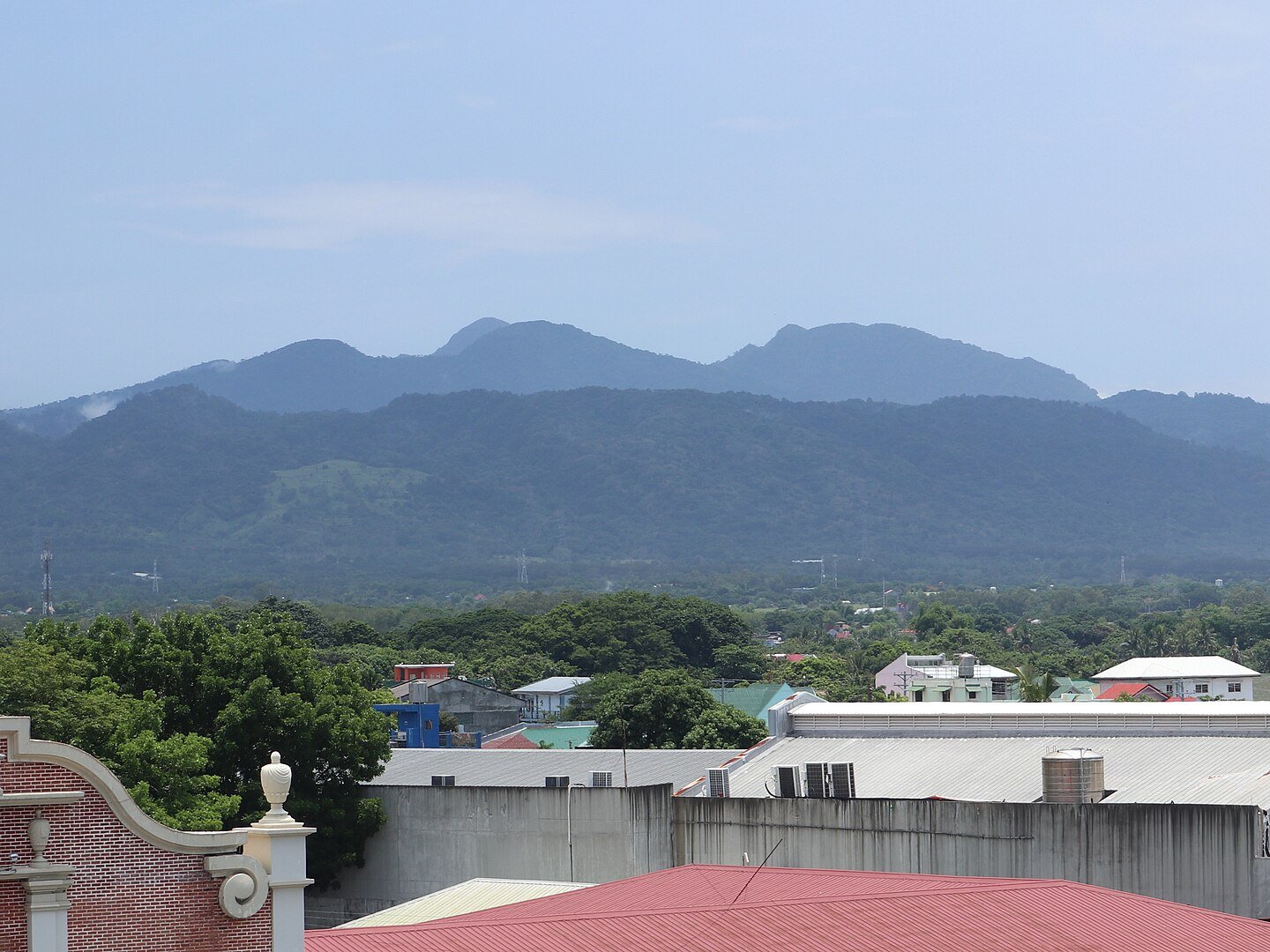 1440px-Mount_Natib_view_from_Balanga_Bataan_05-19-2023