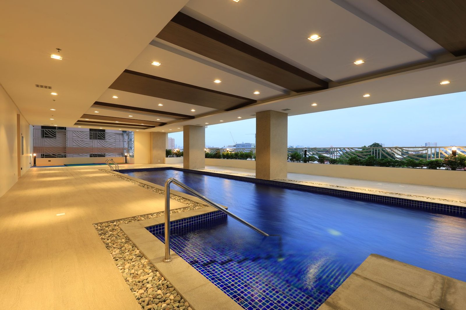 Swimming Pool 2 (Large)